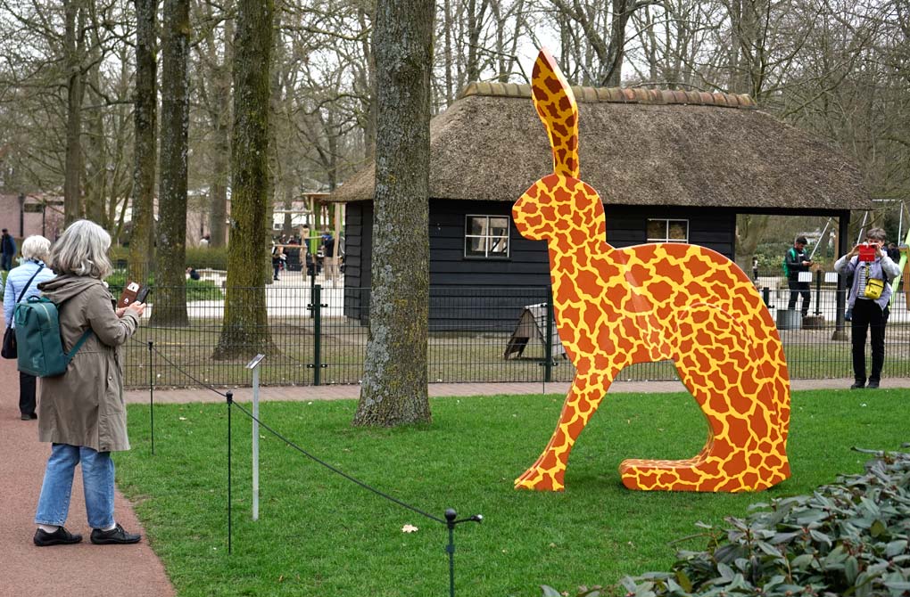 Dit is een giraf op 22 maart